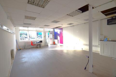 Shop to rent, Park Parade, Gunnersbury Ave, Acton W3 9BD