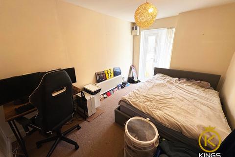 2 bedroom flat to rent, Elphinstone Road , Southsea