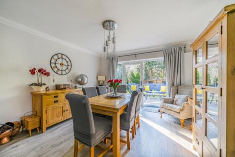 27 Cavendish Road, Woking, GU22 0EP