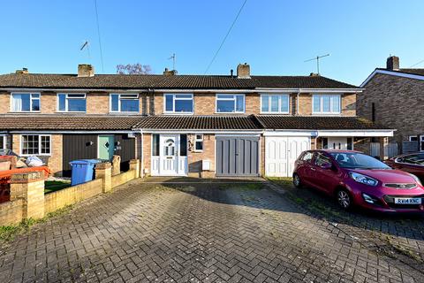 19 Foxley Close, Blackwater, Camberley, GU17 0JY
