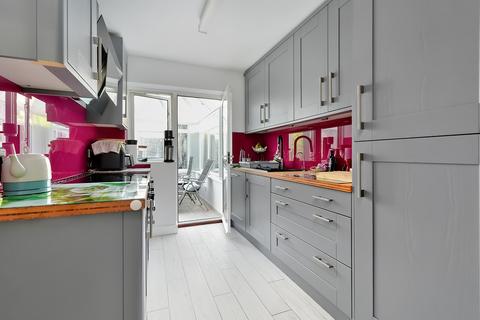 19 Foxley Close, Blackwater, Camberley, GU17 0JY