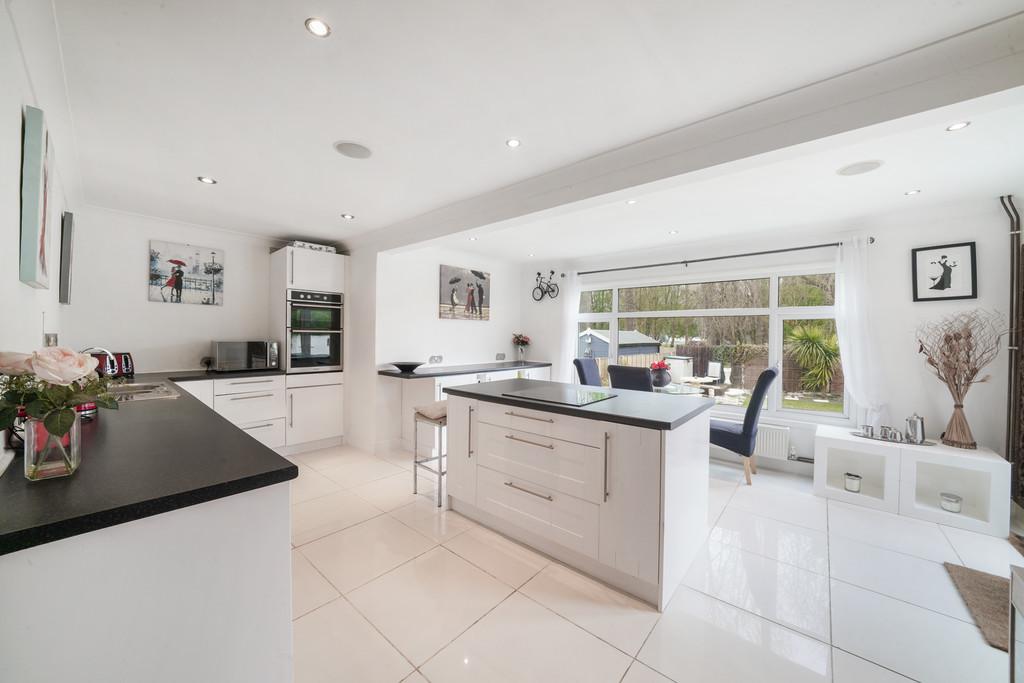 The Hollow, Felix Lane, Shepperton TW17 8 NG - s9ms