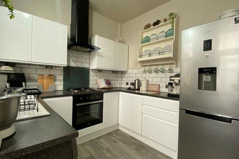 3 bedroom terraced house for sale, Cleckheaton Road, Low Moor, Bradford, BD12