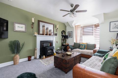 3 bedroom flat for sale, Back Isaville, Main Street, Bankfoot, Perth, PH1