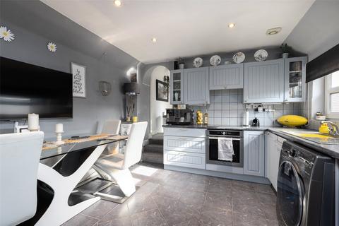 3 bedroom flat for sale, Back Isaville, Main Street, Bankfoot, Perth, PH1