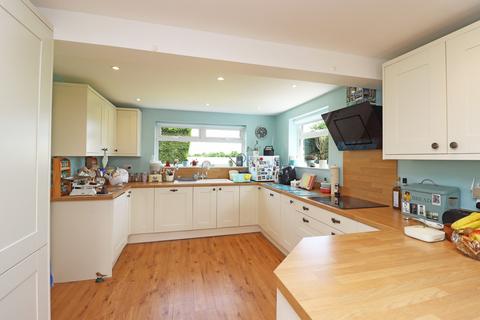 3 bedroom chalet for sale, Tendring Road, Stones Green, Harwich