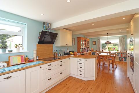 3 bedroom chalet for sale, Tendring Road, Stones Green, Harwich