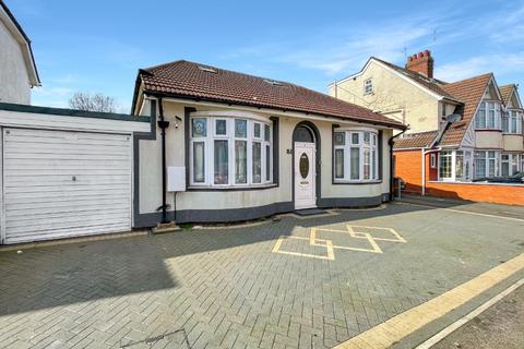 undefined, Arundel Road, Luton, Bedfordshire, LU4 8DY