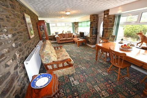6 bedroom farm house for sale, Golden Grove SA32