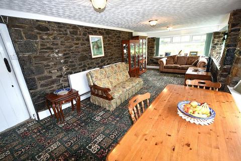 6 bedroom farm house for sale, Golden Grove SA32