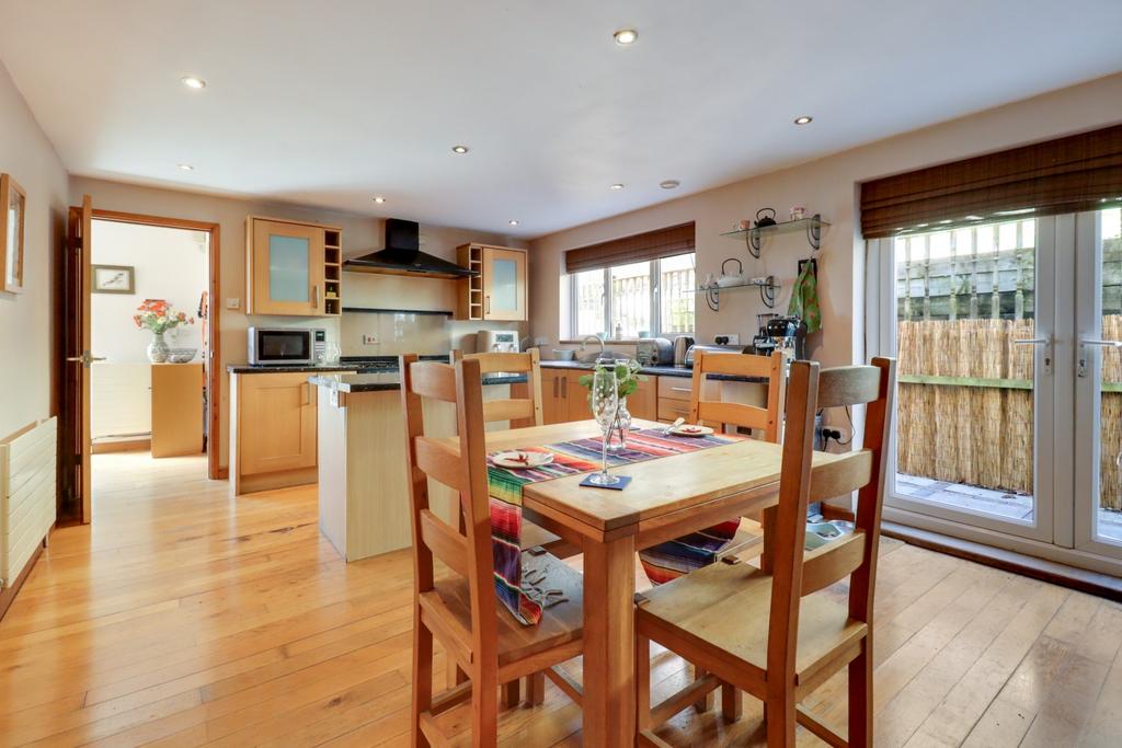Kitchen-I