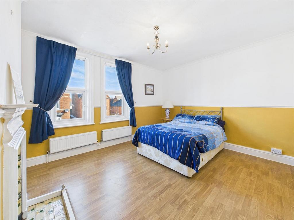 Bedroom: