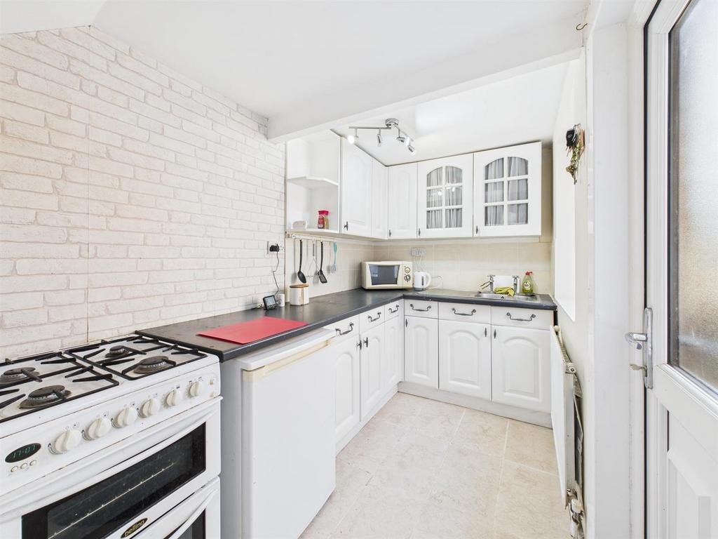Kitchen: