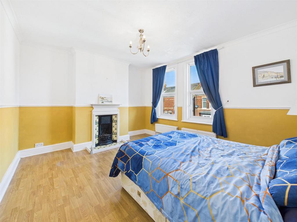 Bedroom: