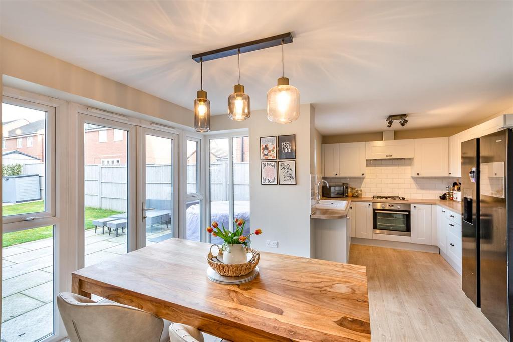 Dining Kitchen
