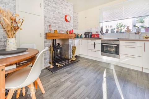 6 Cawthorne Close, Rotherham, S65 3RS