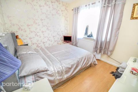 6 Cawthorne Close, Rotherham, S65 3RS