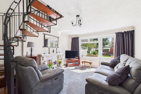 2 bedroom semi-detached house for sale, Weyhill Close, Pendeford, WV9