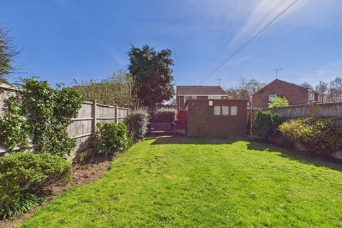6 Weyhill Close, Wolverhampton, WV9 5RA