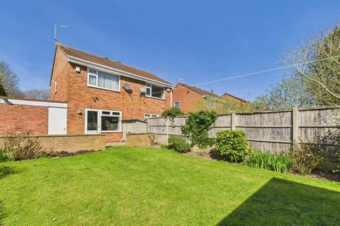 6 Weyhill Close, Wolverhampton, WV9 5RA