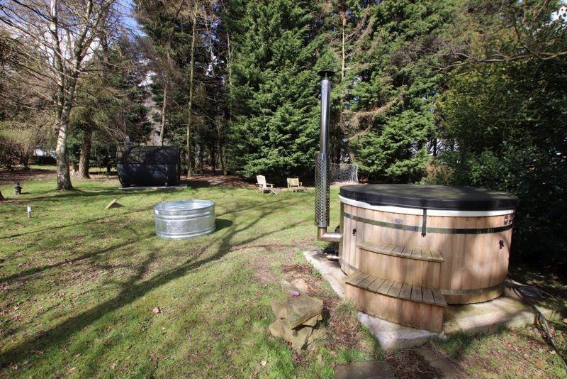 Hot tub sauna and