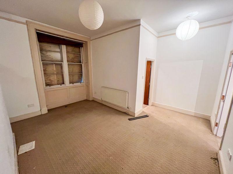 42 Victoria Road,