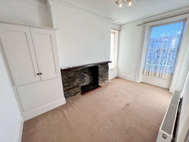 42 Victoria Road,