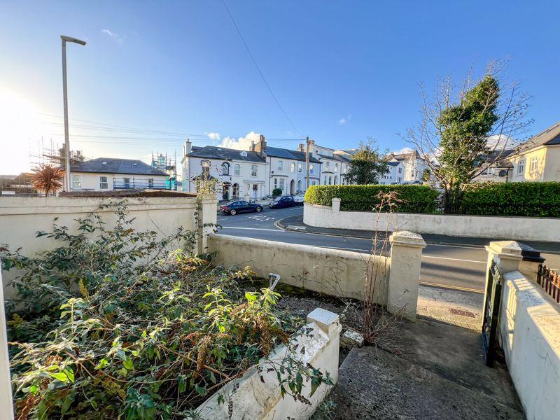 42 Victoria Road,