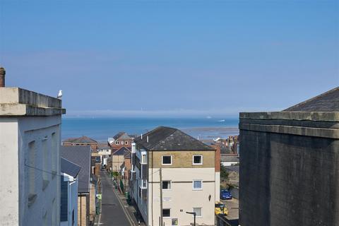 3 bedroom apartment for sale, Cross Street, Ryde