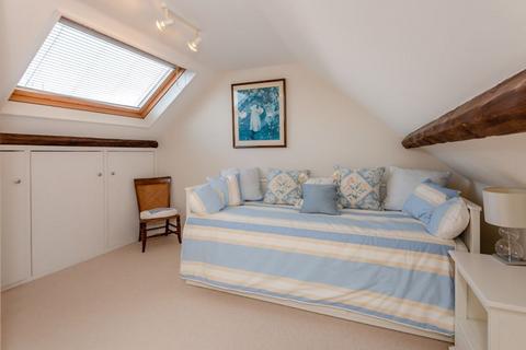 3 bedroom terraced house for sale, The Square, Shere