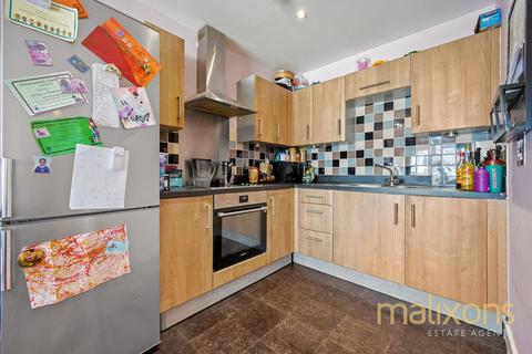 2 bedroom property for sale, Whitestone Way, Croydon CR0