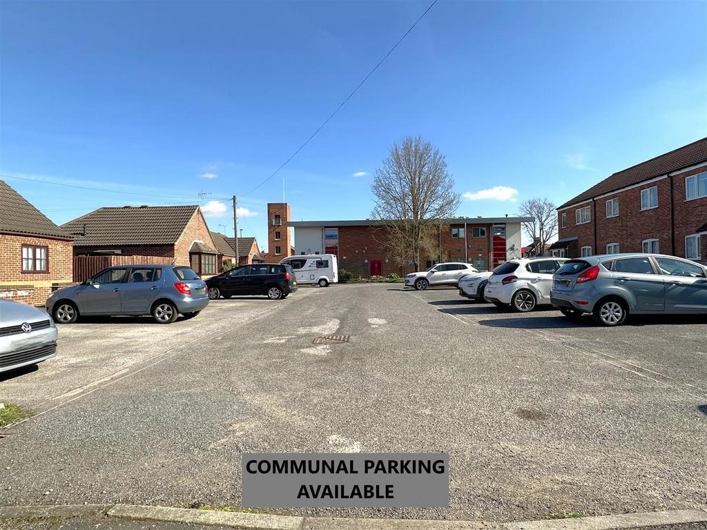 Communal Parking To Rear 801
