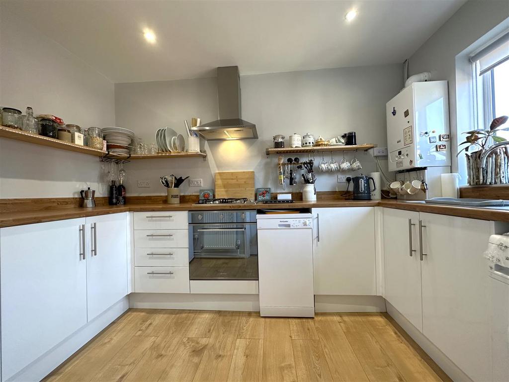 Stylish Modern Kitchen 730