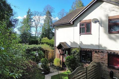 15 Britten Close, Ash, Aldershot, GU12 6LS