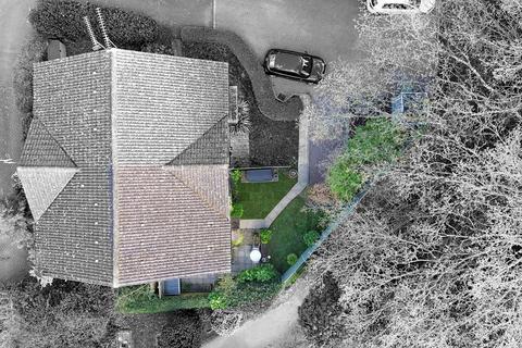 15 Britten Close, Ash, Aldershot, GU12 6LS