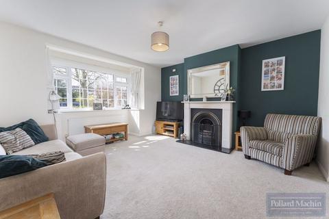 53 Essenden Road, South Croydon, CR2 0BW