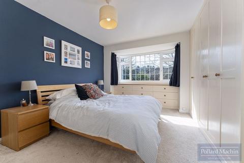 53 Essenden Road, South Croydon, CR2 0BW