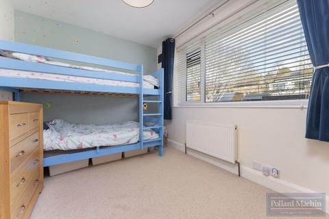 53 Essenden Road, South Croydon, CR2 0BW