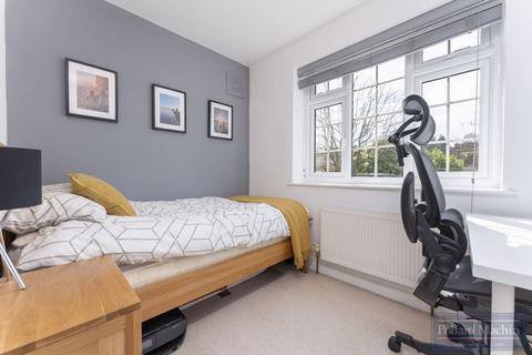 53 Essenden Road, South Croydon, CR2 0BW