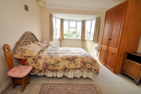 22 Cardinal Crescent, New Malden, KT3 3EF