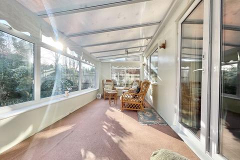 9 Hermitage Close, Claygate, Esher, KT10 0HH