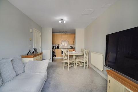 1 bedroom ground floor flat for sale, Aspects Court, Slough