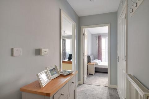 1 bedroom ground floor flat for sale, Aspects Court, Slough