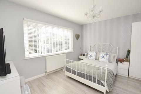16 Beverley Rise, Brixham, TQ5 9NQ