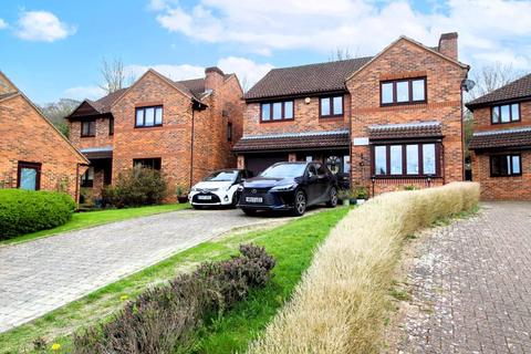 31 Lippitts Hill, Luton, LU2 7YN