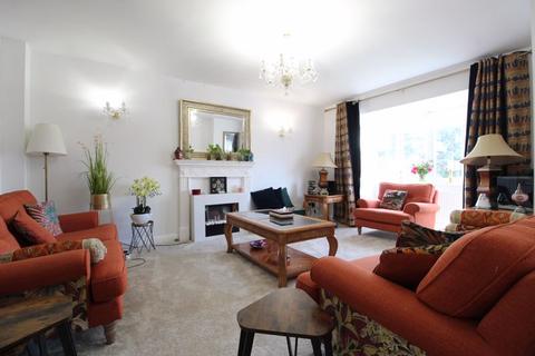 31 Lippitts Hill, Luton, LU2 7YN