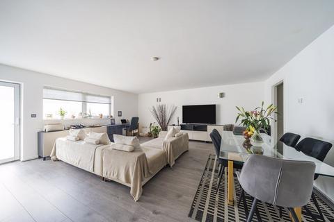 1 bedroom apartment for sale, Albert Road, London, E16