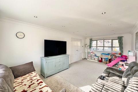 62 Car Road, Cumnock, KA18 1HL