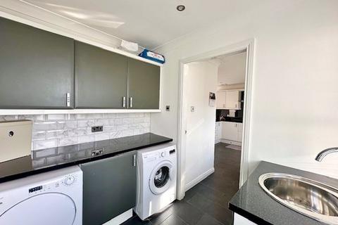 62 Car Road, Cumnock, KA18 1HL