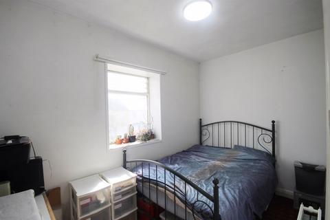 2 bedroom property for sale, Stanley Avenue, Greenford